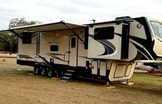 2018 Keystone RV Montana High Country 381TH