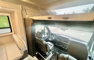 C4-*NEW* 2023 Prism Mercedes Luxury Rv - Sleeps 6