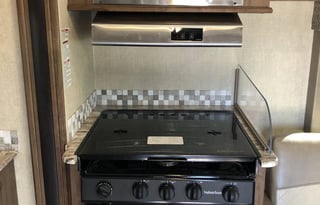 2018 Gulf Stream RV Conquest Class C 63111