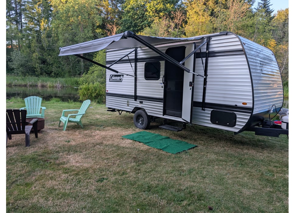 Travel Trailer rentals in DuPont