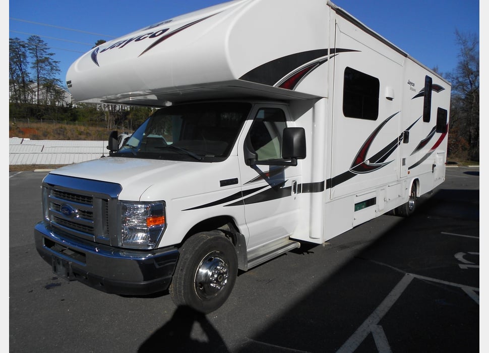 Class C Motor Home rentals in Las Vegas