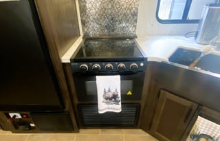 Ponderosa - 2020 Forest River Grey Wolf 26MK