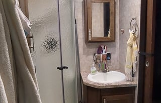 2019 Highland Ridge TWO Bath Sleeps 10