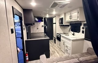 The RV Rental Factory -2022 Jayco Flight 264BHW TT