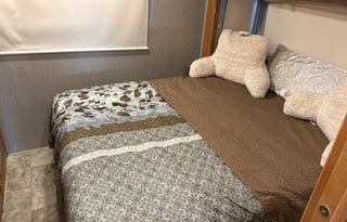 2020 NeXus RV Wraith 34W Super C