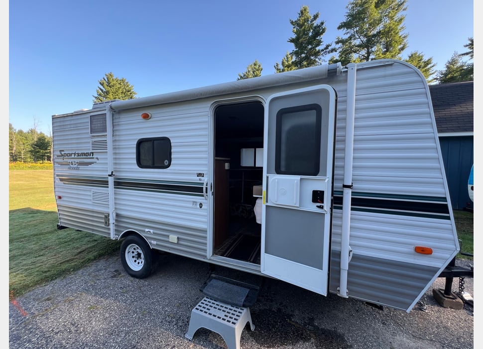 Travel Trailer rentals in Mikado