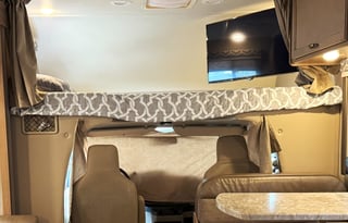 2020 Thor Motor Coach Daybreak 27DB