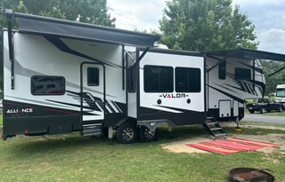 2022 Alliance, Valor 36V11 Toy Hauler