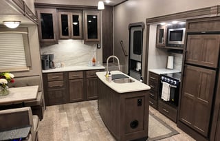 Cozy Coast Escape: 2020 Rockwood Ultra Lite 2888WS