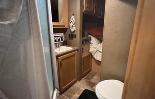 2015 Thor Chateau 31E class c motorhome