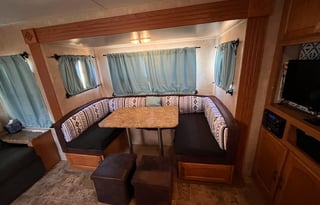 2011 Keystone RV Summerland 2570RL