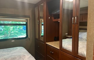 Easy to Drive! No cleaning fees! Pet Friendly!