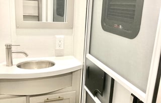 New Beautiful 2026 Alliance 5th Wheel 2 Bedrooms 1.5 Baths