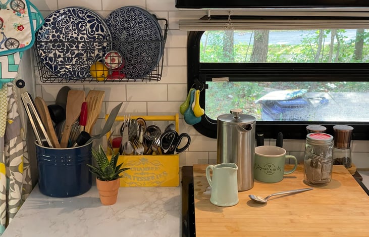 Great kitchen for morning coffee!