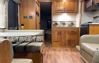 Group-Friendly Jayco Greyhawk Bunk Floorplan