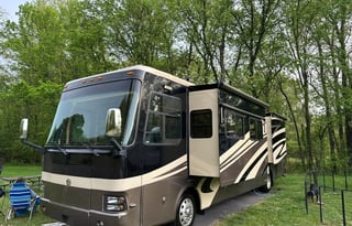 REMODELED, luxury  new interior. DELIVERY ONLY.