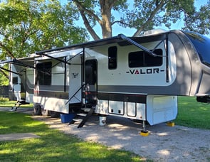 Alliance RV Valor 44V14