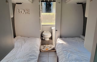 "Zephyr", Your Glamping Getaway