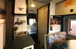 24 WINNEBAGO REVEL SUMMIT FREE P/U+STARLINK+MILES