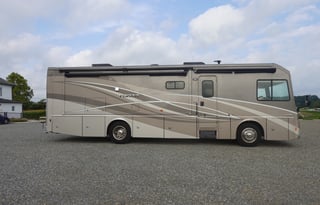2017 Winnebago Forza 34T