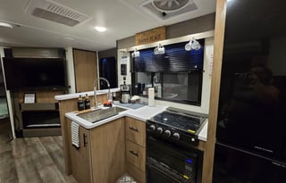 Sunflower Camper Rentals - 2025 Campsite Reserve