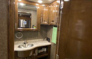 2020 Thor Motor Coach Miramar 35.2