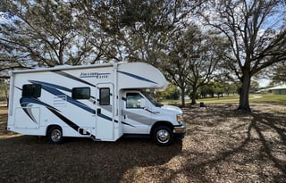 2022 Thor Motor Coach Freedom Elite 22HE