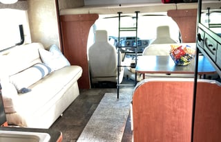 2015 Winnebago 30F Airport Delivery! "TURN KEY!!!"