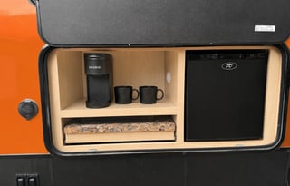 Phanta: Winnebago bunk house • Roomy • WiFi