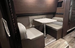 2017 Thor Motor Coach Freedom Elite 30FE