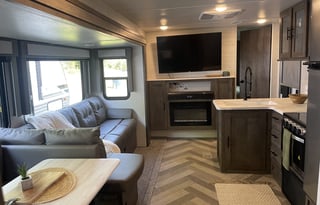 2021 Forest River Wildwood w/ bunk house