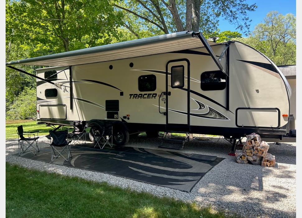 Travel Trailer rentals in Traverse City