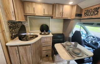 Low Price for Winter 25 FT Class C - PET FRIENDLY