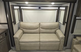 2021 Solitude 375RES-R