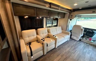 2025 Entegra Vision XL 39ft Coach