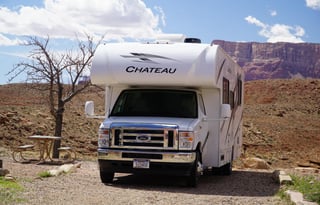 2025 Thor Chateau 30ft. RV -free private shuttle