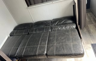 Ryan and Christina’s kid and pet friendly RV!