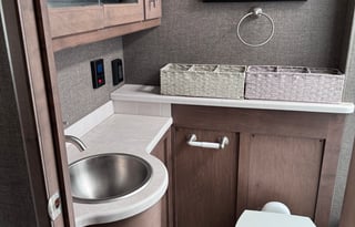 2021 Thor Palazzo 33.5 Diesel Pusher w/ Bunk Beds