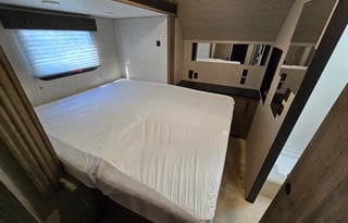 Vengence Rogue 21V Toyhauler