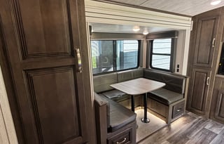 2021 Keystone RV Cougar Half-Ton 24SABWE
