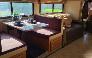 2015 Fleetwood Bounder(Delivery only)