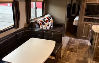 Family Friendly Kid Approved Bunk House Camper