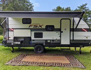 Forest River RV Wildwood FSX 178BHSK