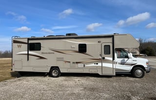 2014 Winnebago Minnie Winnie 31H