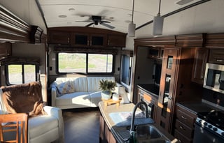 The Memory Wheel - 2017 Jayco North Point 377RLBH