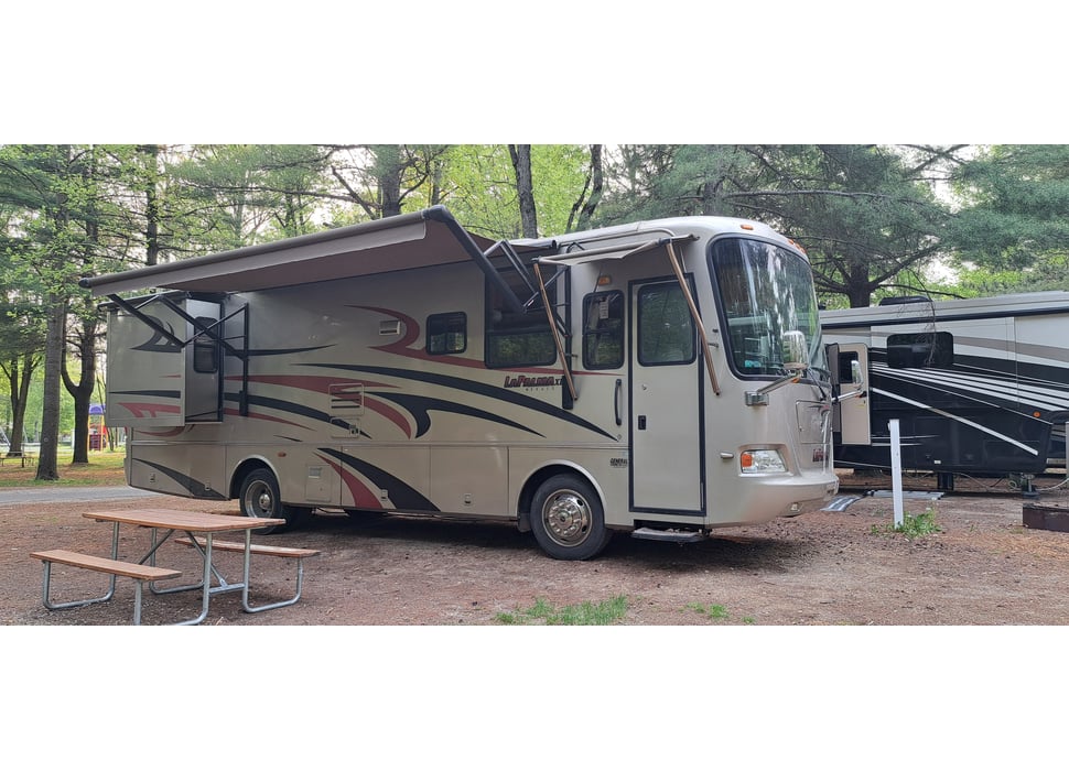 Class A Motor Home rentals in Elkhart