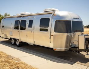 Airstream RV Flying Cloud 30FB Bunk