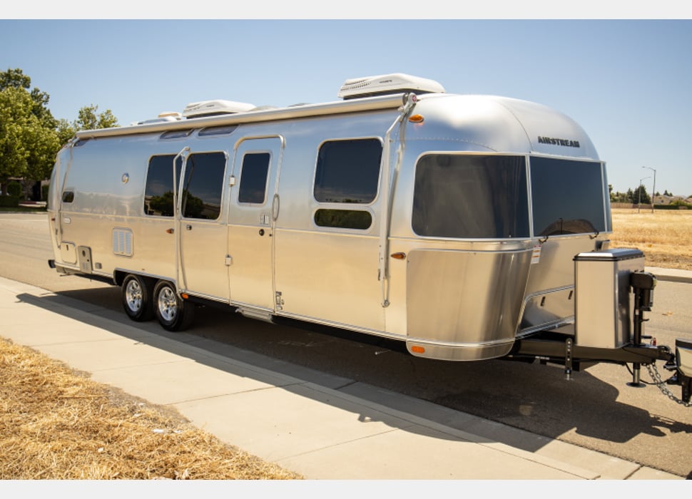 Travel Trailer rentals in Vernalis