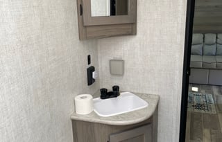 2021 Gulfstream Bunkhouse- Easy to tow!