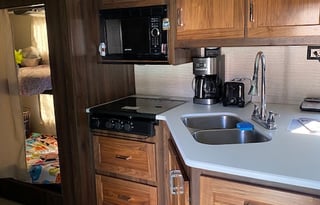 2021 Winnebago Vista 31B